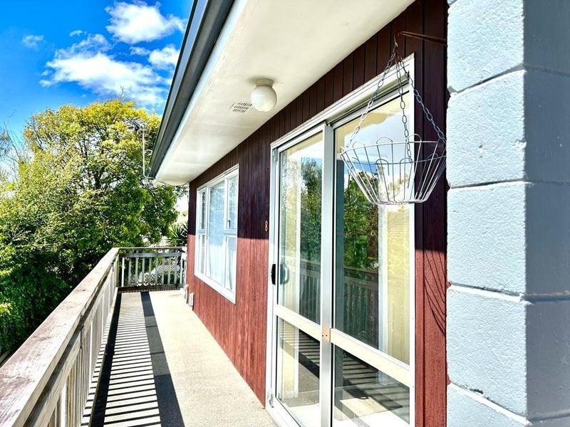 8/195 WATERLOO Road, WATERLOO, LOWER HUTT - Carousel 2