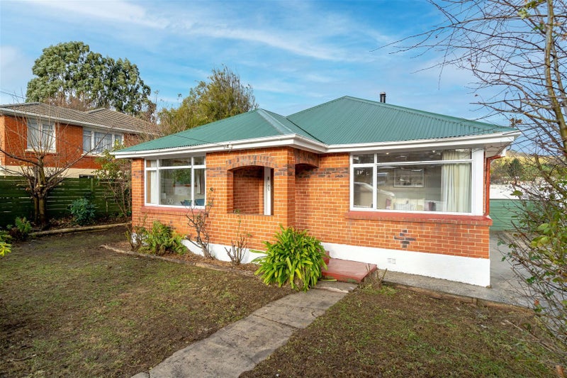 21 Neill Street, Green Island, Dunedin - Carousel 1
