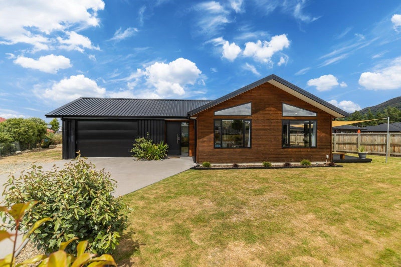 3 Paradise Place, Wanaka - Carousel 1