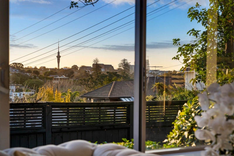 10A Ingram Road, Remuera, Auckland - Carousel 2