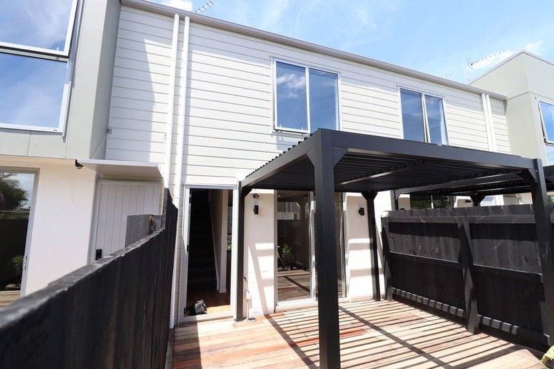 12/25 Tranent Road, Mangere, Auckland - Carousel 2
