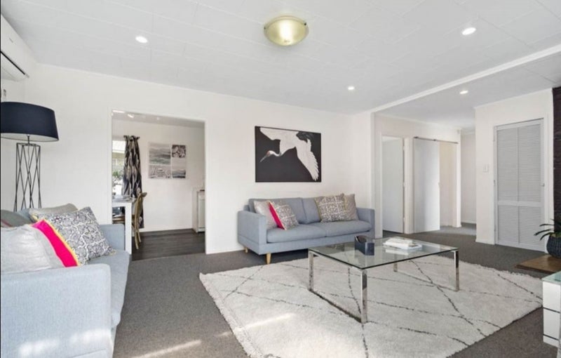 43 Reynella Drive, Massey, Auckland - Carousel 2