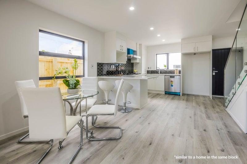 10E Thompson Street, Mangere East, Auckland - Carousel 1