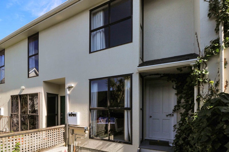 31 Macdonald Crescent, Te Aro, Wellington - Carousel 10