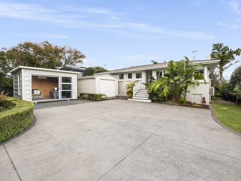 22 Smiths Road, Matua, Tauranga - Carousel 2
