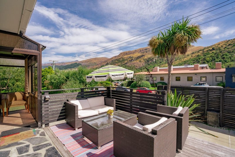 8 Gray Street, Frankton, Queenstown - Carousel 2