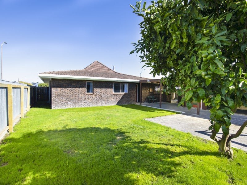 37 York Avenue, Tamatea, Napier - Carousel 2