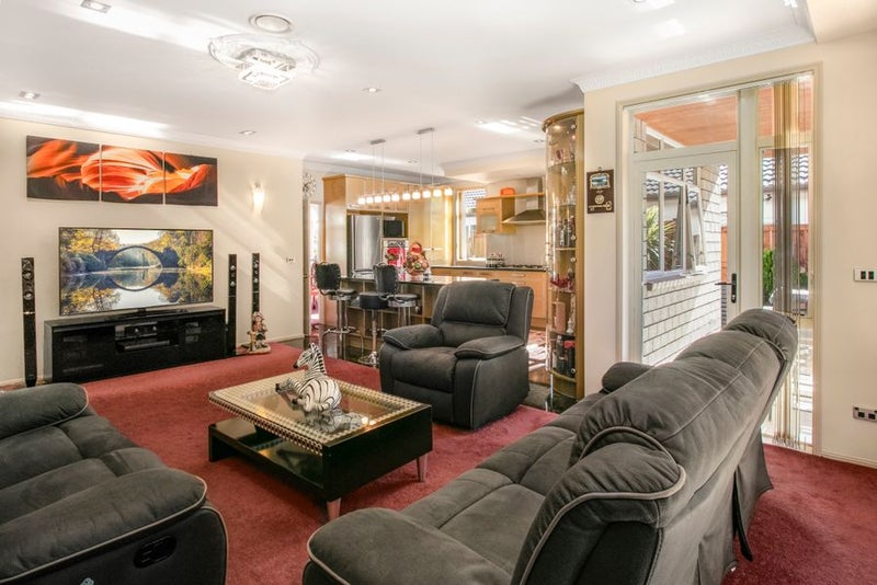 7 Shingleton Lane, Flat Bush, Auckland - Carousel 2