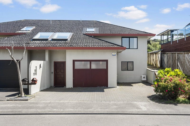 2A Bay Lair Grove, Island Bay, Wellington - Carousel 2