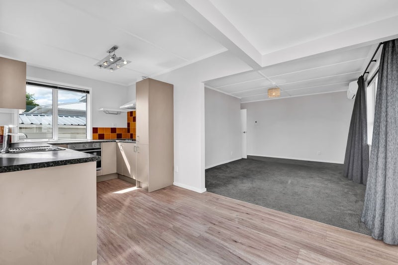 1/324 Carrington Street, Vogeltown, New Plymouth - Carousel 1