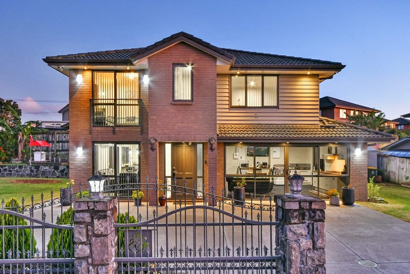 608B Massey Road, Mangere, Auckland - Carousel 1