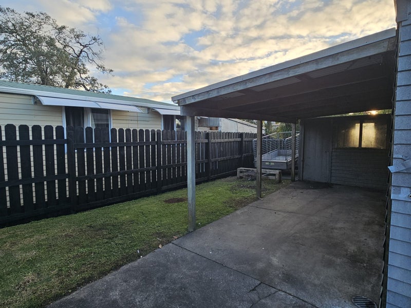 39 Valonia Street, New Windsor, Auckland - Carousel 11