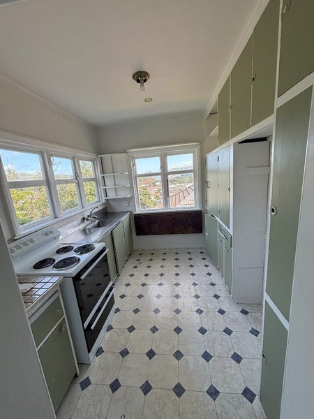35 Cavendish Square, Strathmore Park, Wellington - Carousel 2