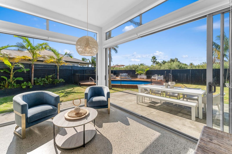 9 Oriental Parade, Papamoa Beach, Papamoa - Carousel 2