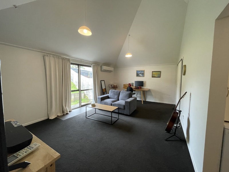 152 Akaroa Drive, Maupuia, Wellington - Carousel 20