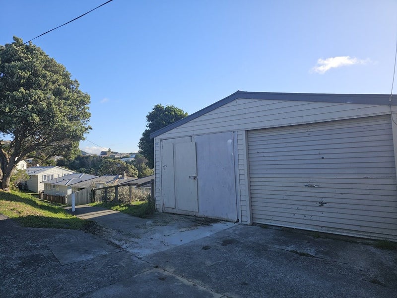 34 Hereford Street, Cannons Creek, Porirua - Carousel 15