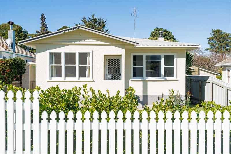 15 Sievwright Lane, Whataupoko, Gisborne - Carousel 1