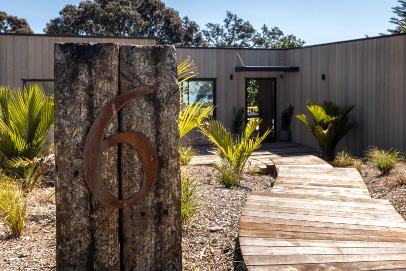 6 Esslin Road, Surfdale, Waiheke Island - Carousel 2