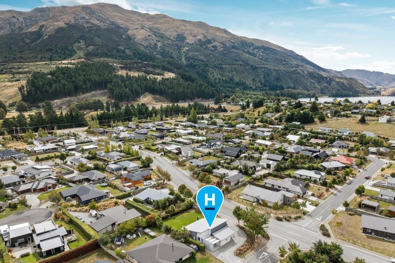 2 Bell Street, Lake Hāwea - Carousel 17