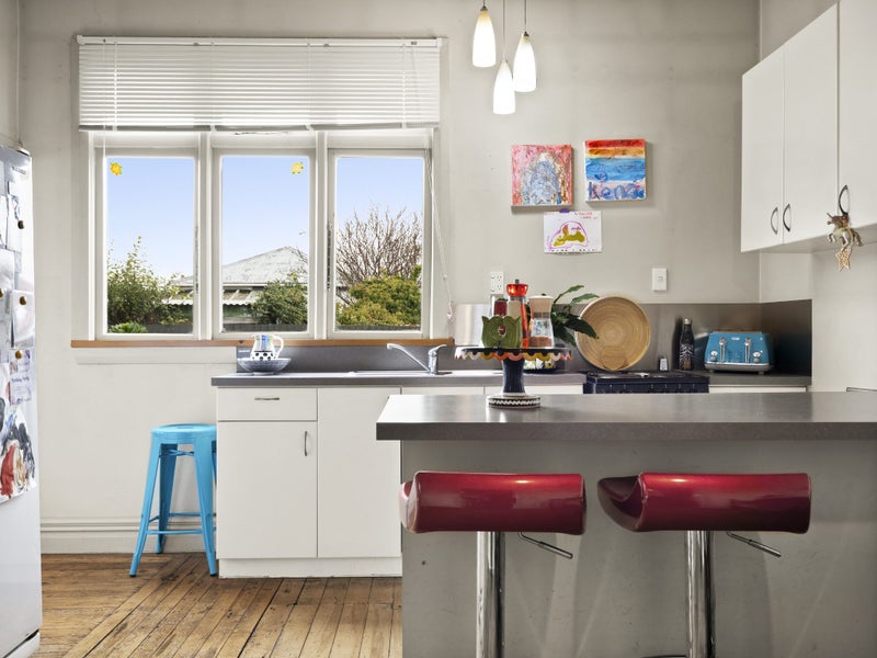 44 Eastbourne Street, Caversham, Dunedin - Carousel 2