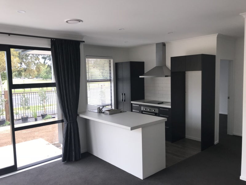 1/69 Boundary Road, Claudelands, Hamilton - Carousel 2