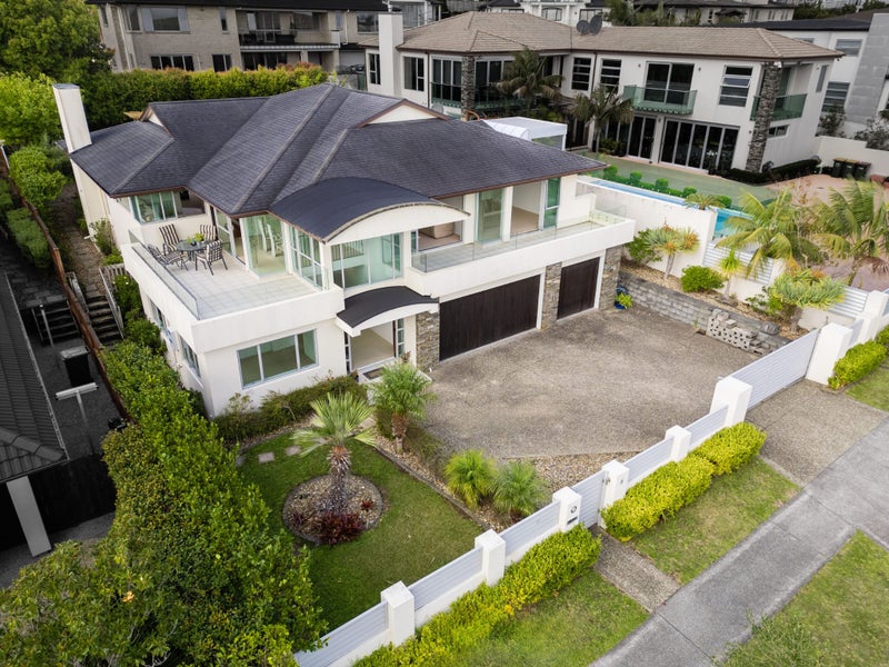 6 Fairbairn Place, East Tamaki Heights, Auckland - Carousel 2