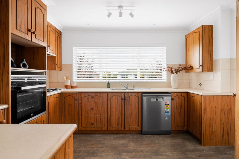 27 Taylor Terrace, St Andrews, Hamilton - Carousel 2