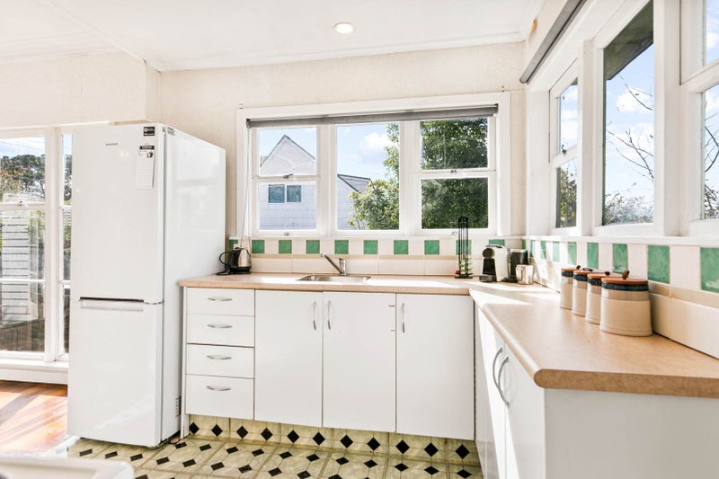 179 Don Buck Road, Massey, Auckland - Carousel 2