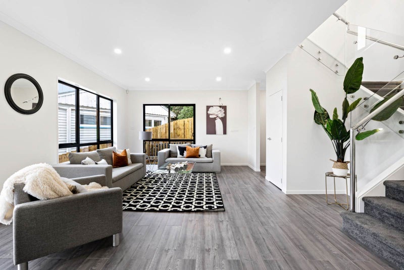 15A Quona Avenue, Mount Roskill, Auckland - Carousel 2