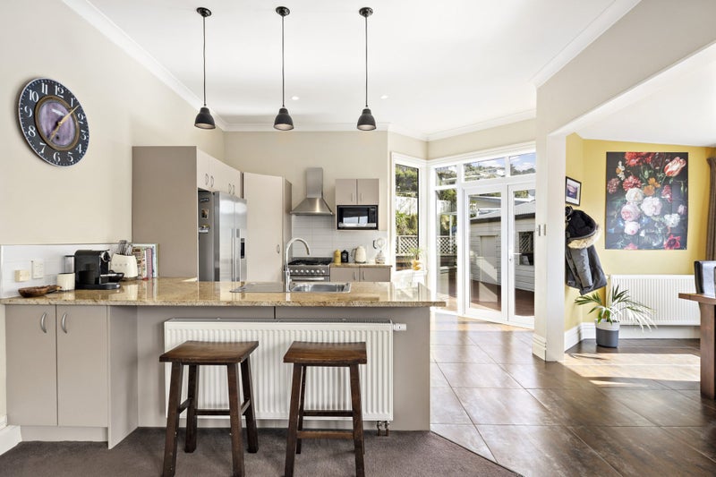 72 Salford Street, Newlands, Wellington - Carousel 2