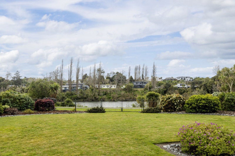 68 Delamare Road, St Andrews, Hamilton - Carousel 1