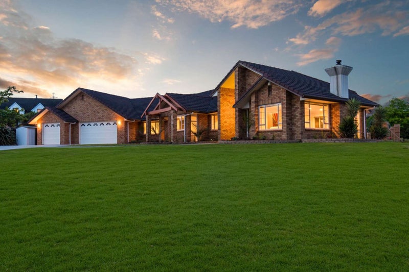 2 Aunceston Rise, Alfriston, Auckland - Carousel 2