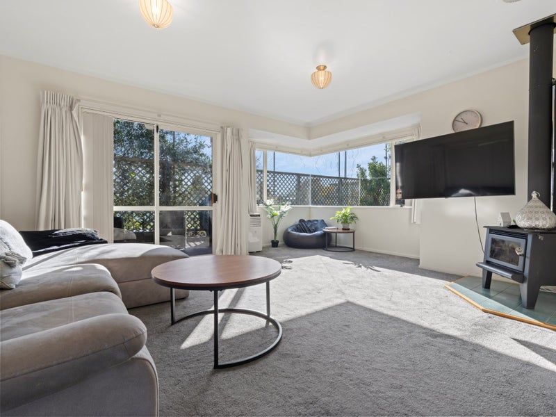 42E Kitchener Road, Waiuku, Waiuku - Carousel 2