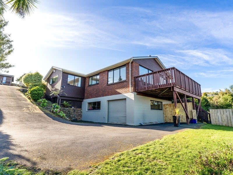 10 Moodie Street, Shiel Hill, Dunedin - Carousel 1