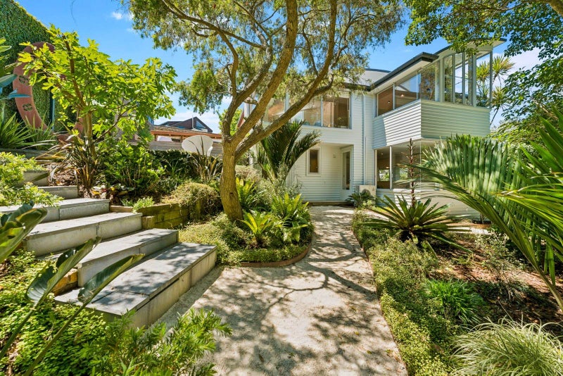 1/8 Maunganui Road, Birkenhead, Auckland - Carousel 1