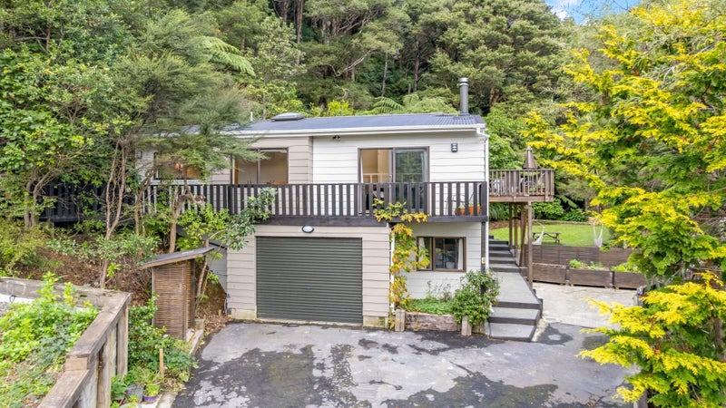 9 Haven Grove, Naenae, Lower Hutt - Carousel 21