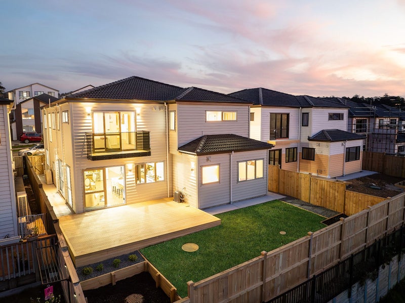 21 Black Shed Road, Flat Bush, Auckland - Carousel 1