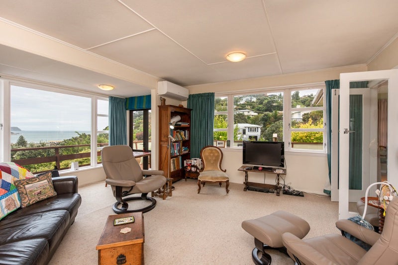 44 Acheron Road, Paremata, Porirua - Carousel 2