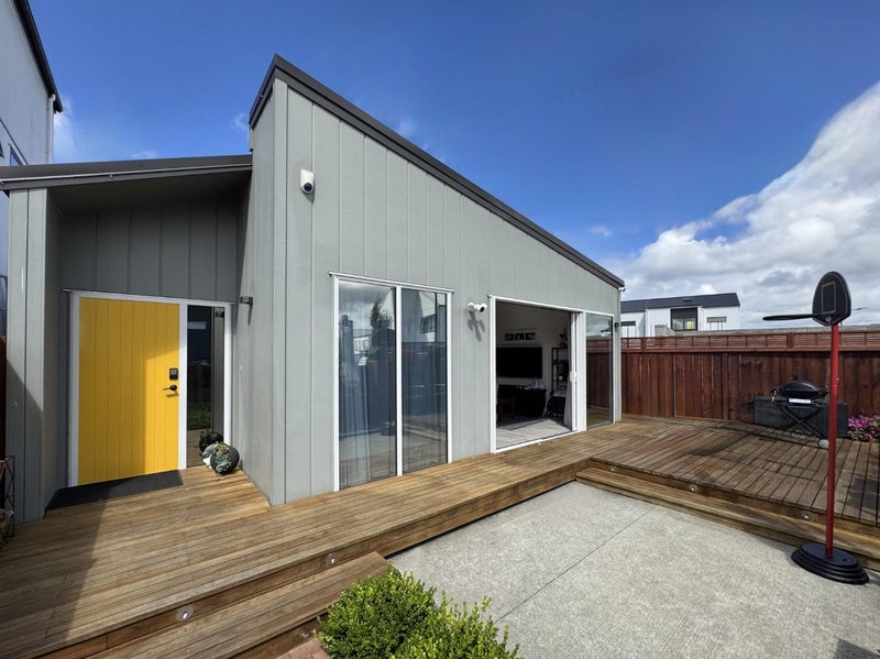 61 Tahetoka Street, Westgate, Auckland - Carousel 1