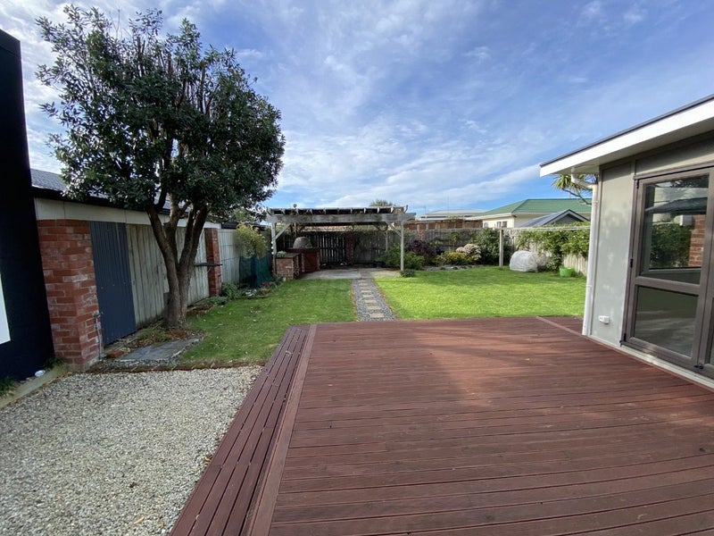 191 Queens Drive, Lyall Bay, Wellington - Carousel 1