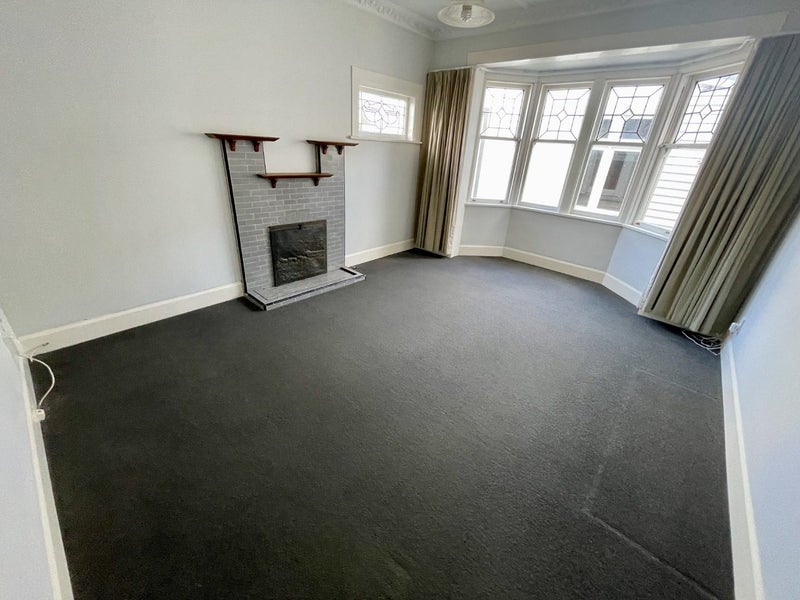23 Severn Street, Island Bay, Wellington - Carousel 2