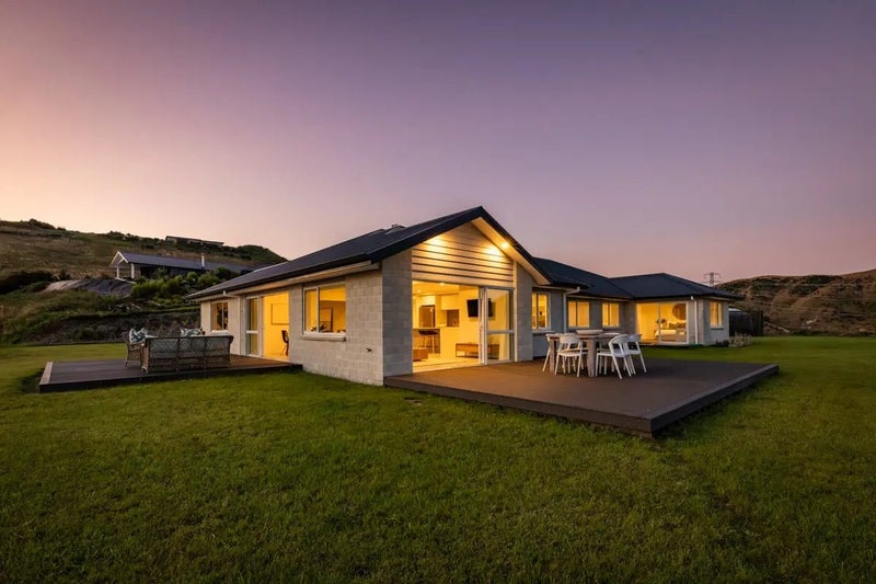 170 Eskridge Drive, Eskdale, Napier - Carousel 2