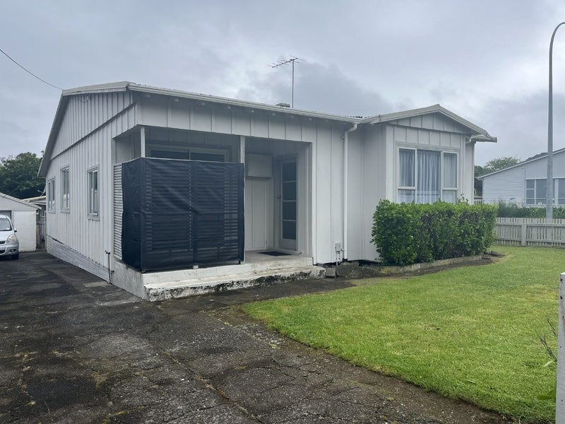 67 Bayly Road, Blagdon, New Plymouth - Carousel 2