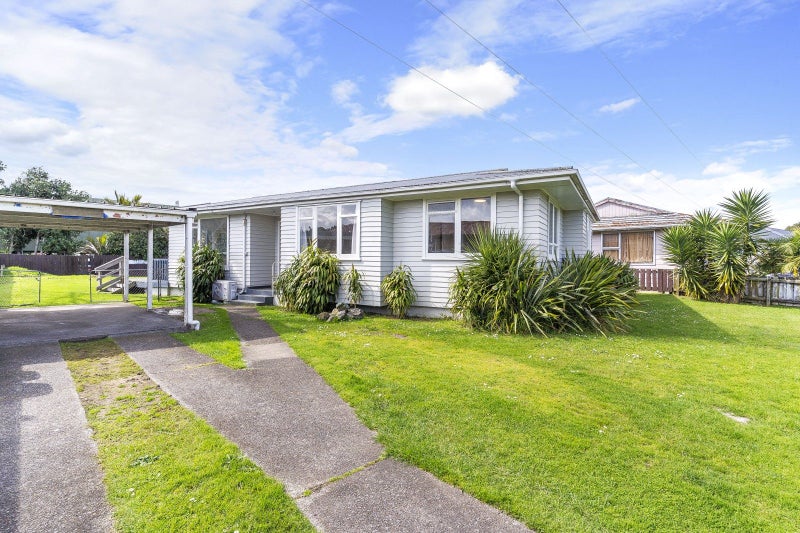 10 Bland Place, Otara, Auckland - Carousel 1