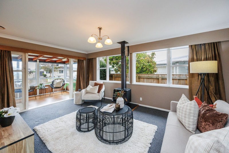 4 Ellesmere Crescent, Highbury, Palmerston North - Carousel 2
