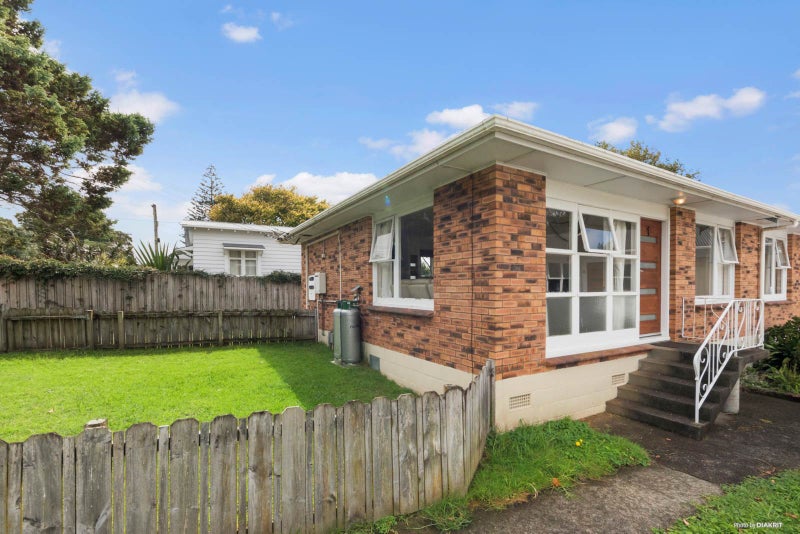 1/0 Wade Avenue, Onehunga, Auckland - Carousel 2