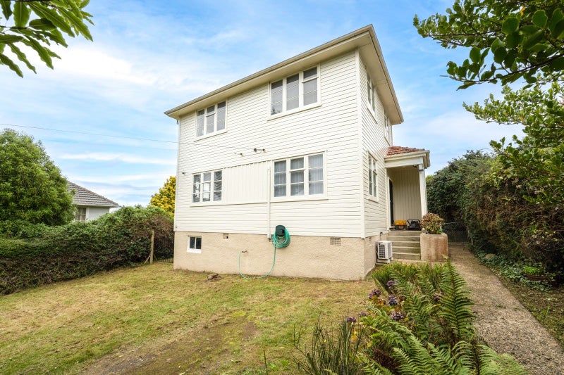 9 Forrester Avenue, Liberton, Dunedin - Carousel 1