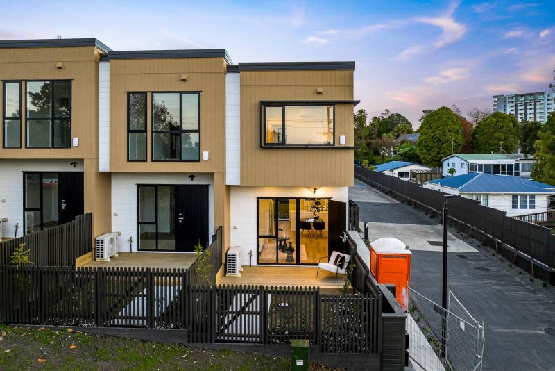 5/27 Glenorchy Street, Glen Eden, Auckland - Carousel 2