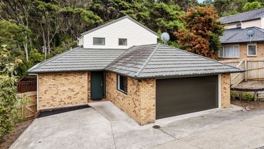 43 Heathglen Place, Bayview, Auckland - Carousel 1