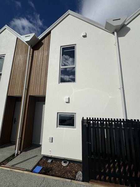 59 Seaview Road, Otumoetai, Tauranga - Carousel 1